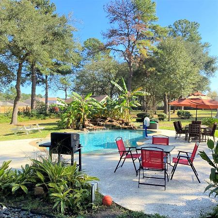 Stunning 4 Acre Retreat With Hot Tub, Sauna And Pool Tomball Exterior photo